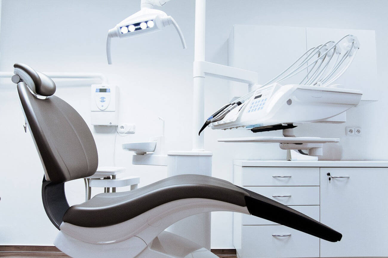 View of patient room in a dental office fully equipped with all dental tools